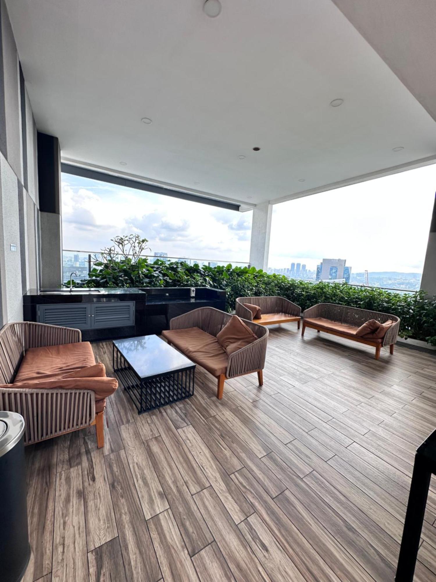 The Luxe Infinitum Klcc By Sahara Daire Kuala Lumpur Dış mekan fotoğraf